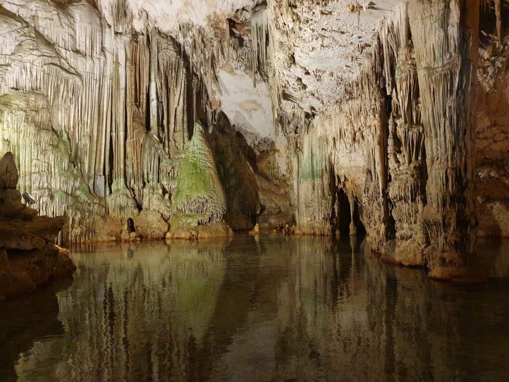 Gruta de Neptuno